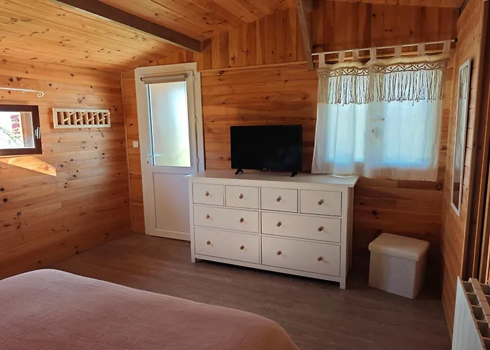 Le Chalet Des Pins - La Forge De Clermont