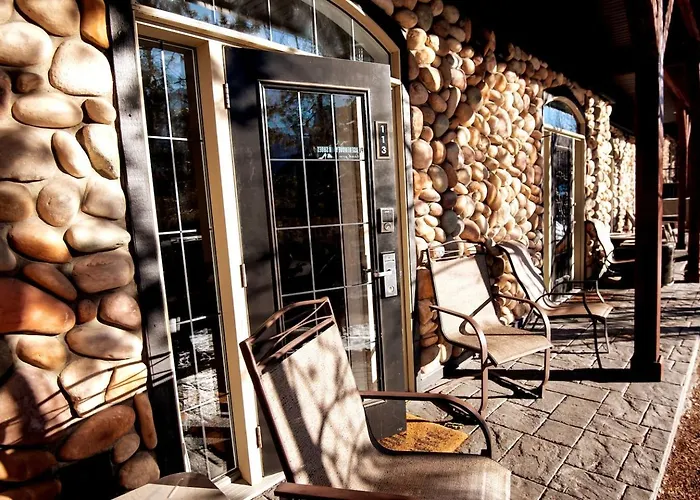 Renovated Chalet At Mystic Springs, Pool, Hot Tub!