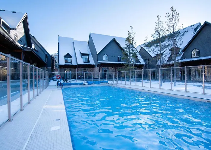 Renovated Chalet At Mystic Springs, Pool, Hot Tub!