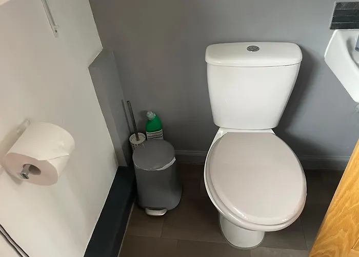 Cheap hotels Camaraderie Guest House