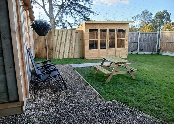 The Homestead Compact With Private Lazy Spa
