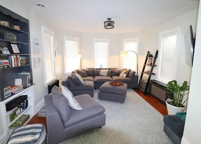 Spacious Group Stay Near Gettysburg Room For All & Easy Day Trips Nearby