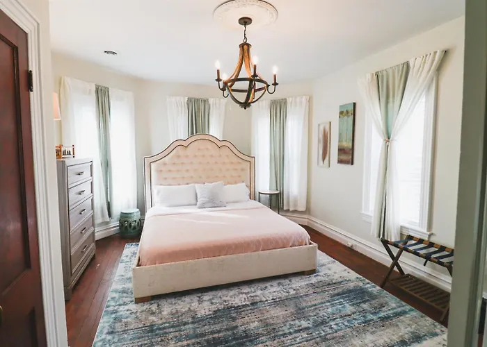 Spacious Group Stay Near Gettysburg Room For All & Easy Day Trips Nearby
