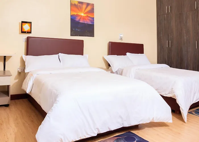 Tarriek Country Side Studios 10 Minutes To Ol Pejeta