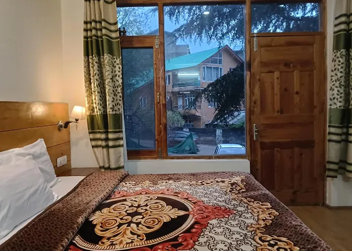 Pine Wood Chalet