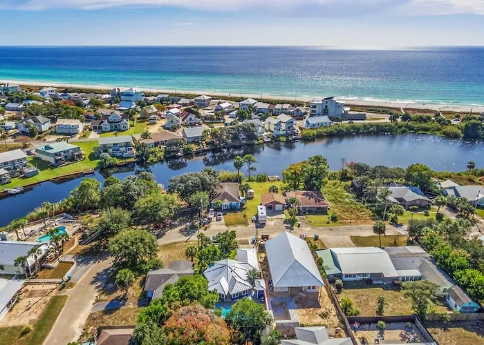 Blue Lagoon With Private Pool- Screened Porches Off Suites- 2 Blocks To Beach