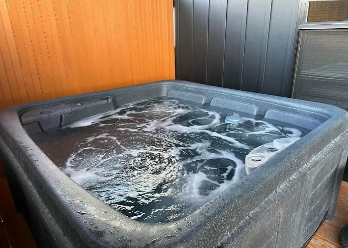Bourbon Villa At Daynabrook Farm With Hot Tub-6
