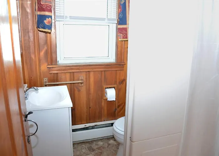 Little Miss Cottages - Two Bedroom Cottage Suite - 9