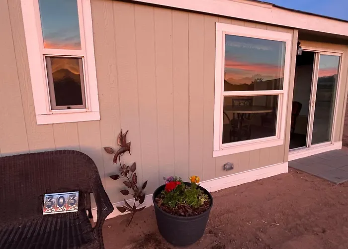The 303 In The Desert - Whole House Rental