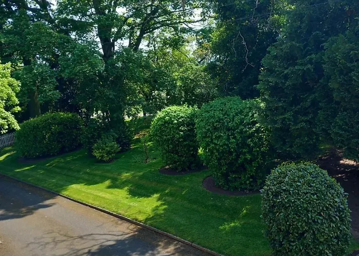 Ingon Bank Farm Bed And Breakfast