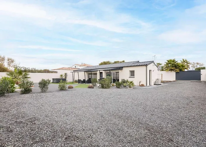 Villa Le Grau d'Agde, 4 pièces, 6 personnes - FR-1-423-234
