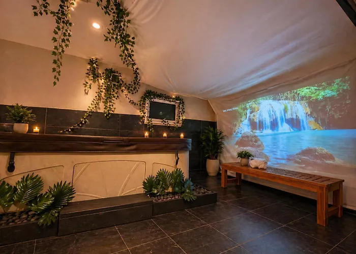 Zen Spa Oasis Retreat Sauna/Hotub/Firepit/Fun/Gameroom