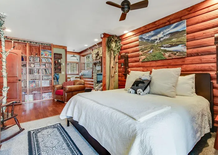 The Overlook At Eagle Cliff Estes Park Mountain Retreat W Hot Tub & Outdoor Bar