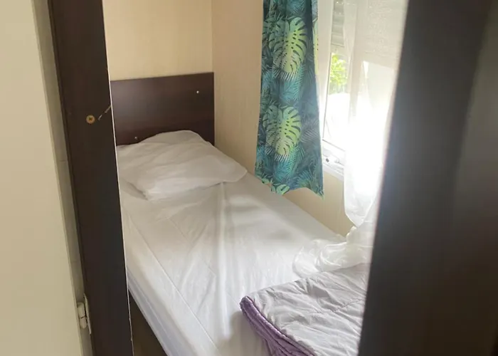 Mobil home 4-6 personnes bord de mer Argeles sur mer camping équinoxe