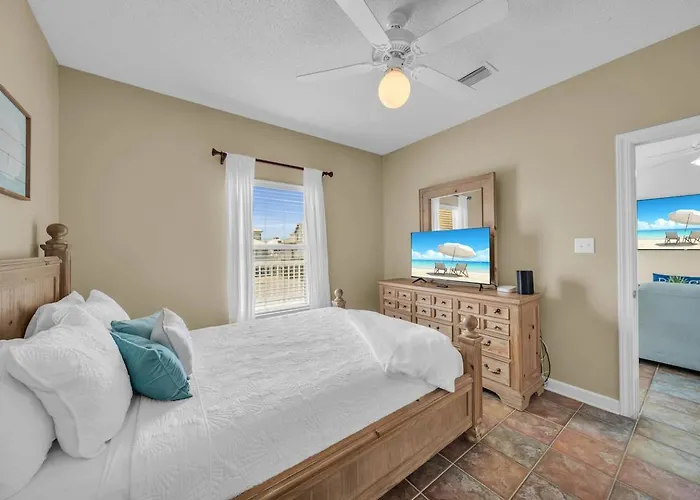 Dandy Sandy Sleeps 24 - Pets - Pools - Hot Tubs