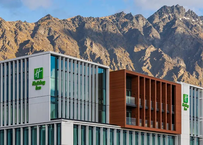 4 star hotel: Holiday Inn Queenstown Remarkables Park
