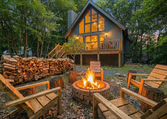 A-Frame Ski Hike Hot Tub Firepit