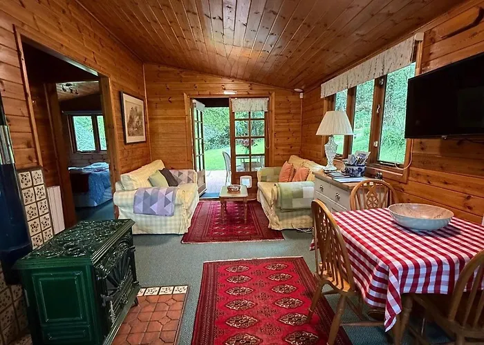 The Cabin At The Oaks