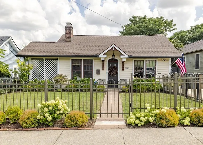 Nashville Fatherland Cottage