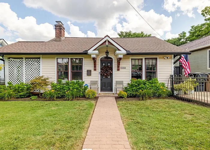 Nashville Fatherland Cottage