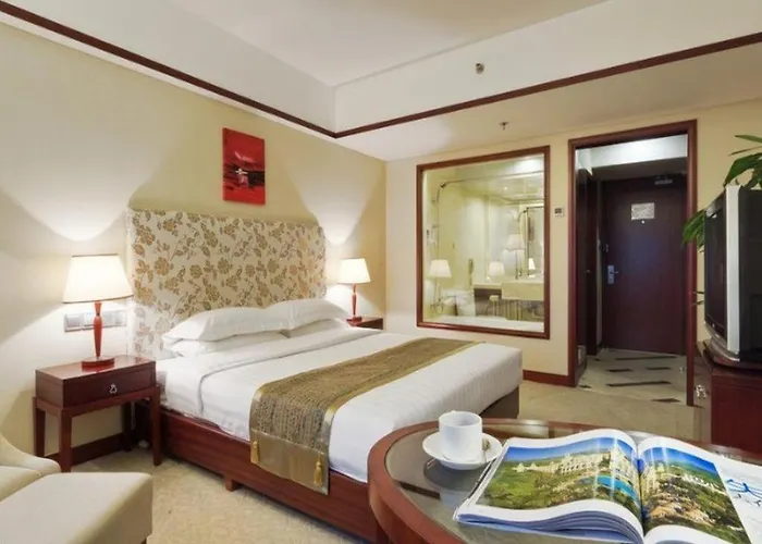 Starmoon Hotel