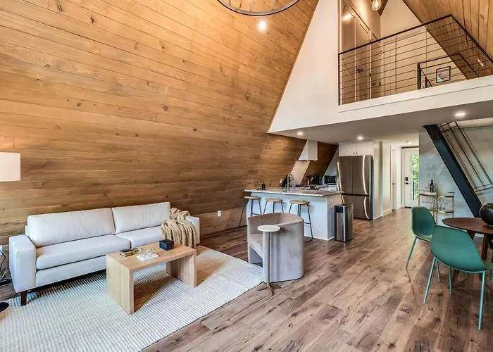 Breathtaking Luxurious A-Frames With Hot-Tub In Louisiana