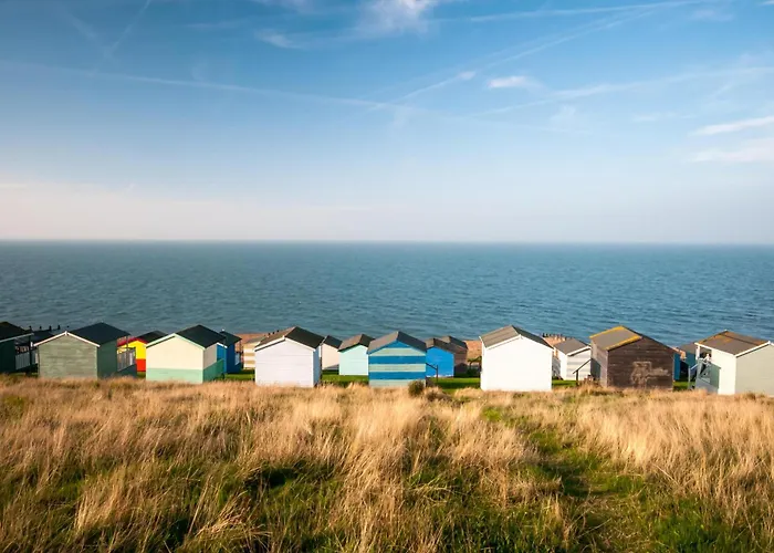 Stunning Lodge At Seaview Holiday Park In Kent Ref 47012Pb