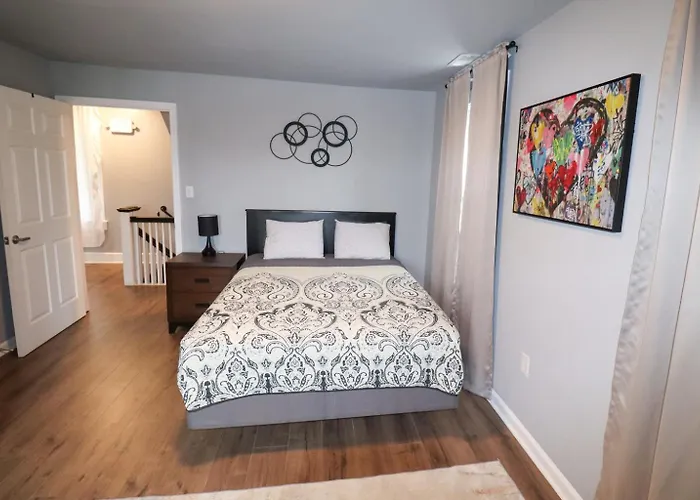 Spacious 5 Bedroom Stay In Westminster Perfect For Groups & Longer Stays