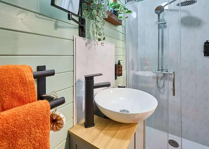 Host & Stay - Curlews Rest