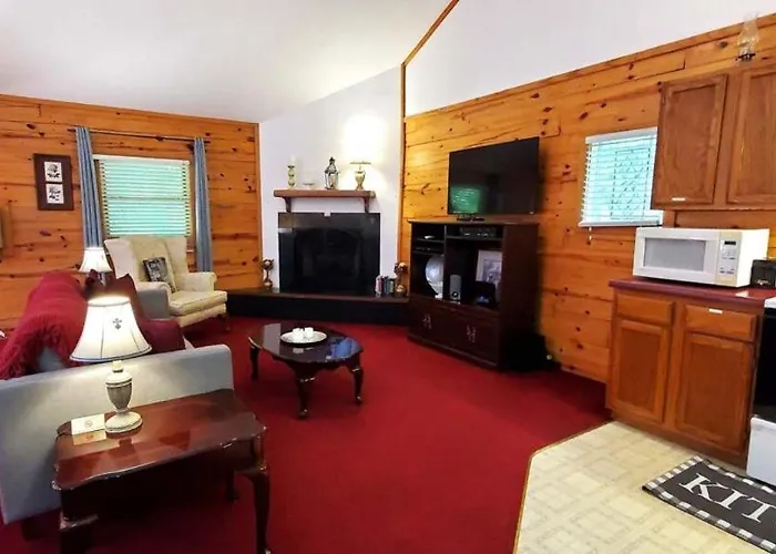 Intimate Log Cabin #2 At Wisteria