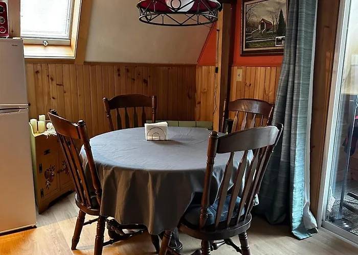 Red Sleigh Chalet - Campton