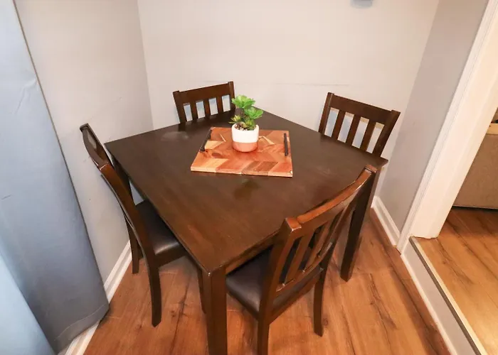 Spacious 5 Bedroom Stay In Westminster Perfect For Groups & Longer Stays