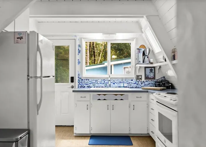 Coastal Woodlands A-Frame Sanctuary With Hot Tub