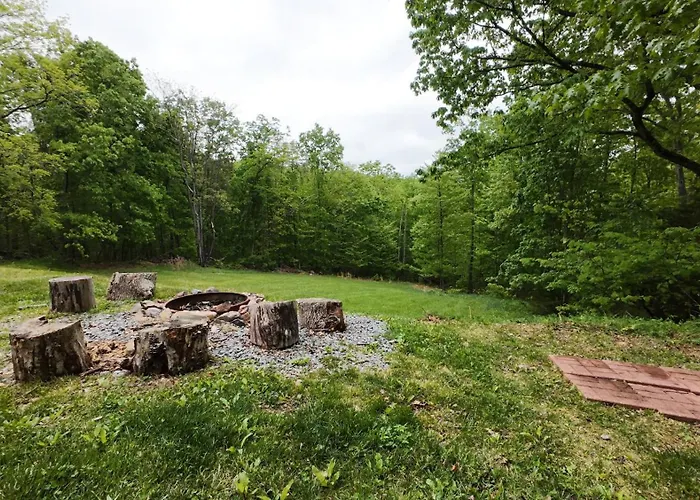Roundhead Mountain Lodge