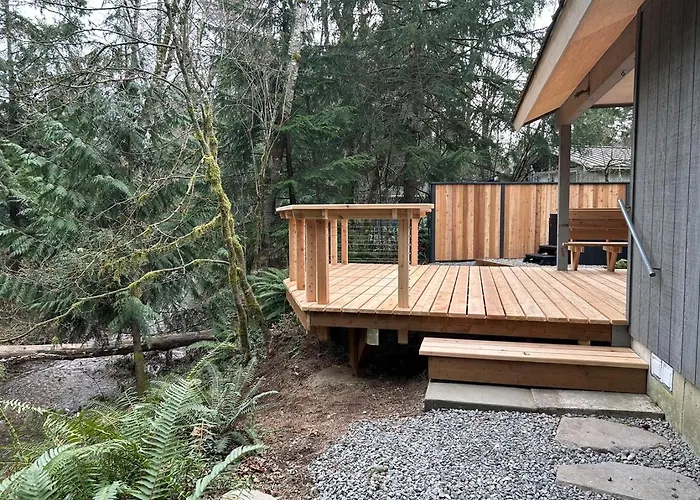 2 Homes In 1 2 Hot Tubs, Creekside Deck, Upscale