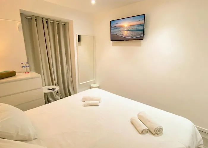 Hotels with a view Casa Amarela Guesthouse