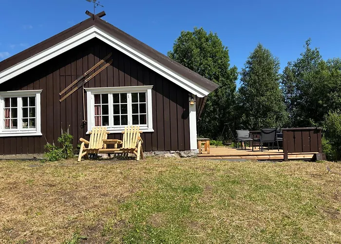 Authentic Norwegian Ski Chalet For 8 With Fireplaces & Modern Comfort Near Geilo Ski Slopes