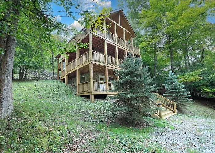 Cozy Stone Cabin Retreat Near Beech Ski Slopes
