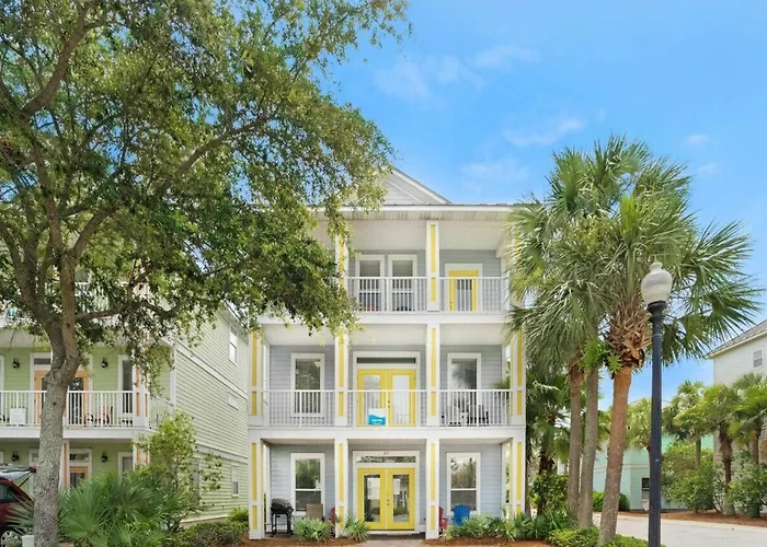 Deja Blue- Pet Friendly- Pool Front