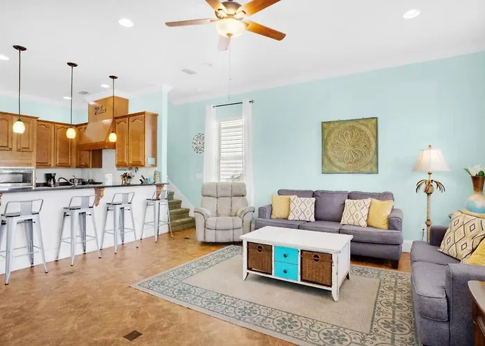 Splish Splash Pet Friendly Pool View