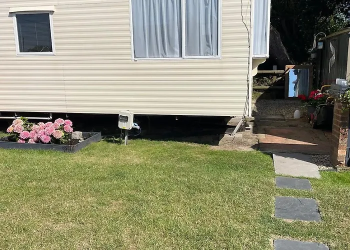 Caravan 1 A Super Caravan With A Private Garden