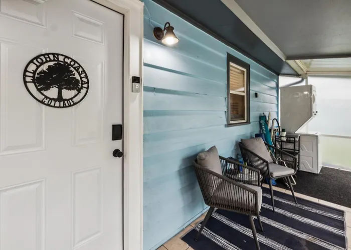Lil John Coastal Cottage Near Siesta Key Beach