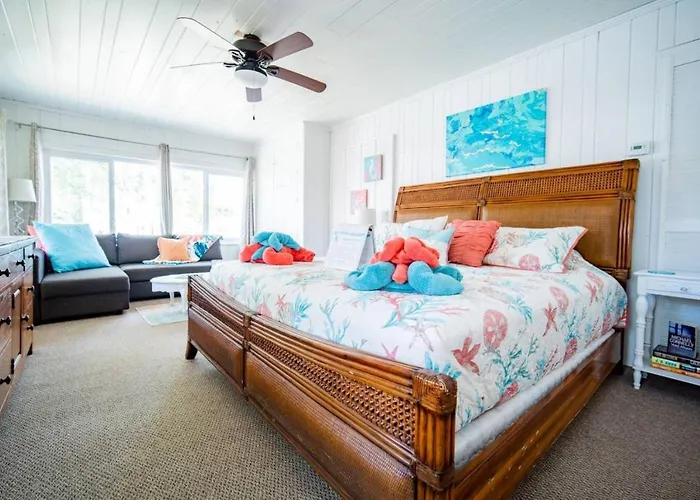 Private King Bed Suite-Near Ami Beach-Walk Dtown.