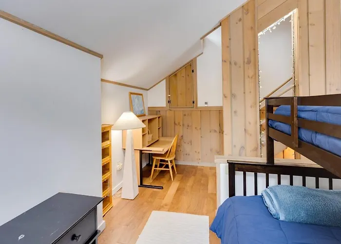 Moose Lane Chalet - King Bed, Clubhouse, 1 Pet