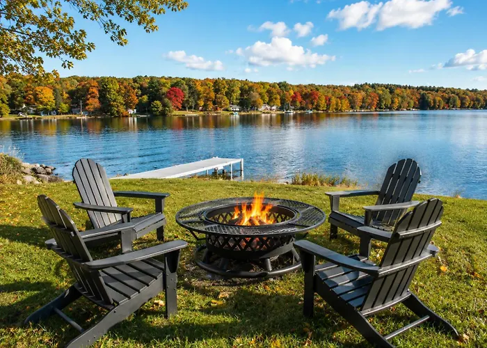 Lakefront Retreat Home- Swimming-Fishing-Boating
