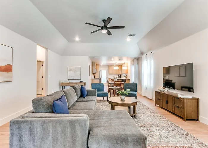 Peaceful Edmond Retreat Near Downtown & Uco