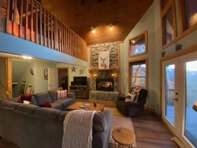 Cabin With Incredible View Blue Ridge Parkway