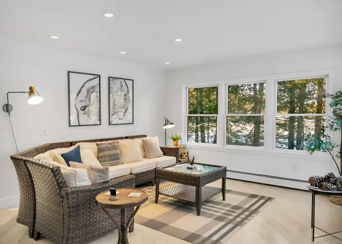 Northern Nest Mdi Lakefront Single-Level, Dual King Bedrooms & Private Dock