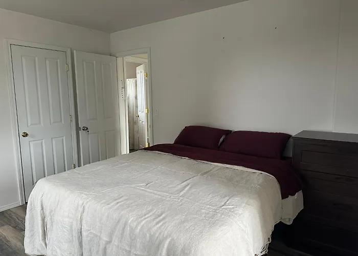Peaceful Private Room & Bath With Ac, Mountain View