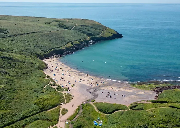 Bumblebee - 2 Bedroom Lodge - Manorbier
